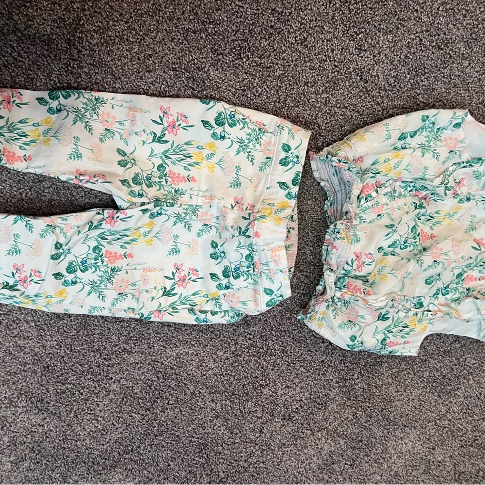 Floral Off-Shoulder Top - Picture 6 of 11
